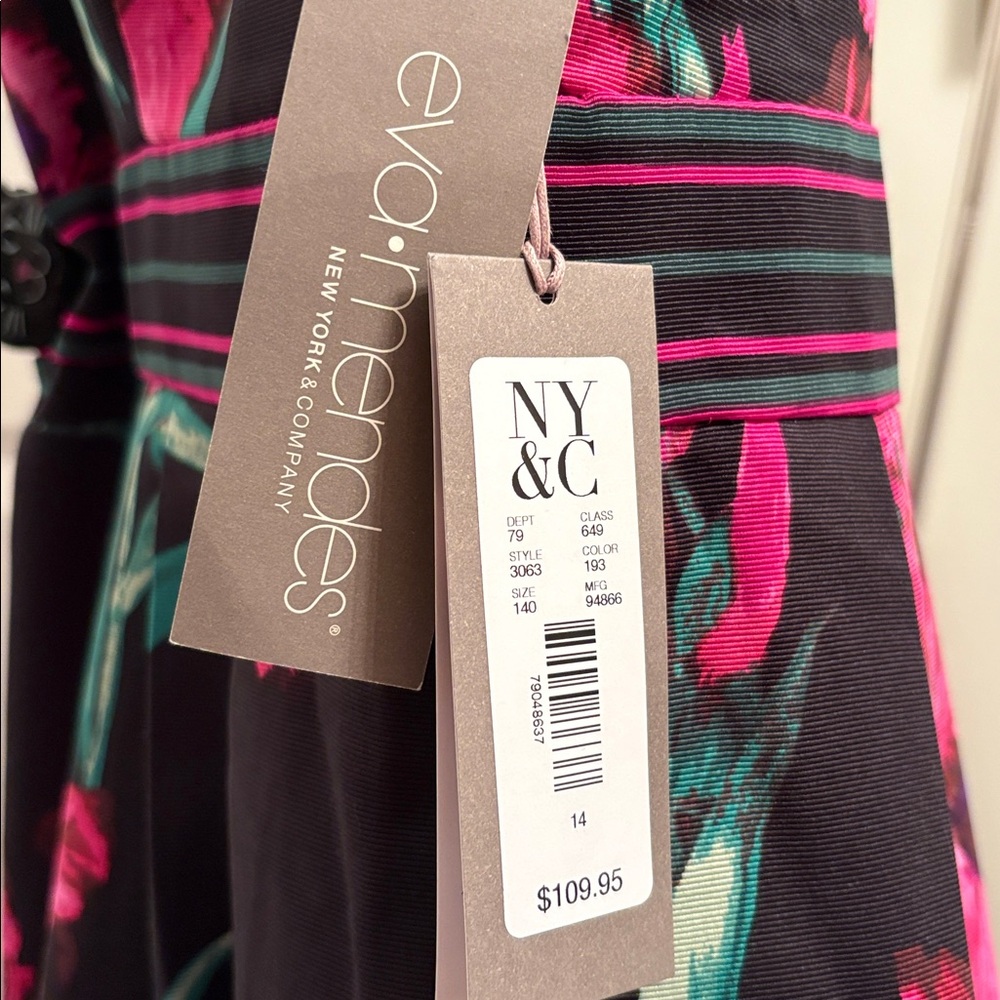 Gorgeous NY&Co Spring Dress With Pockets NWT Size 14 - Picture 5 of 6